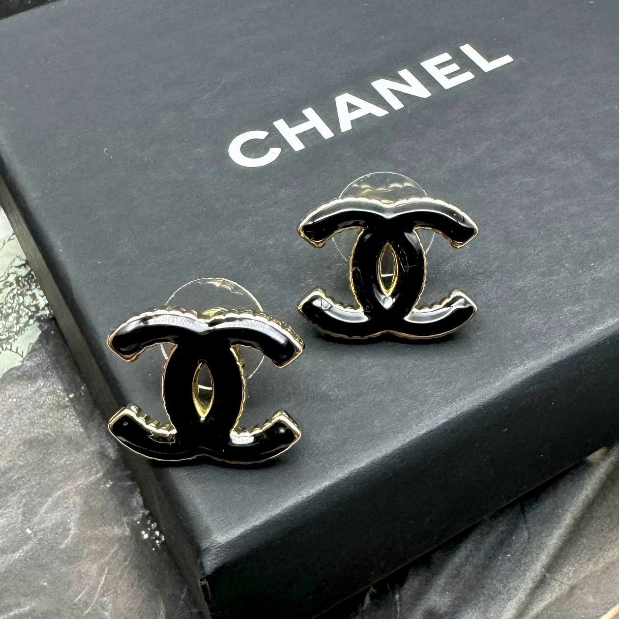 Фото серьги Chanel M1878