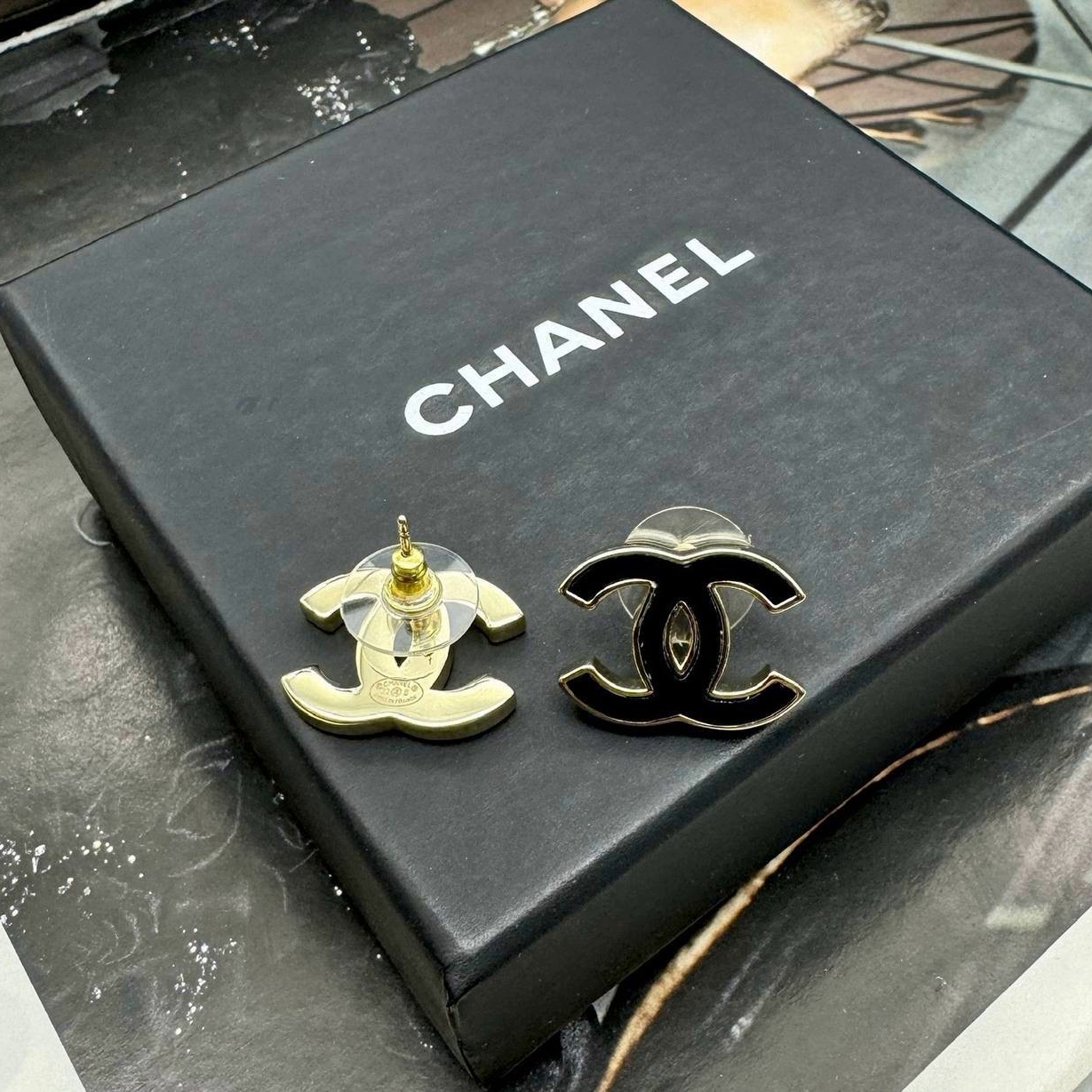 Фото серьги Chanel M1881