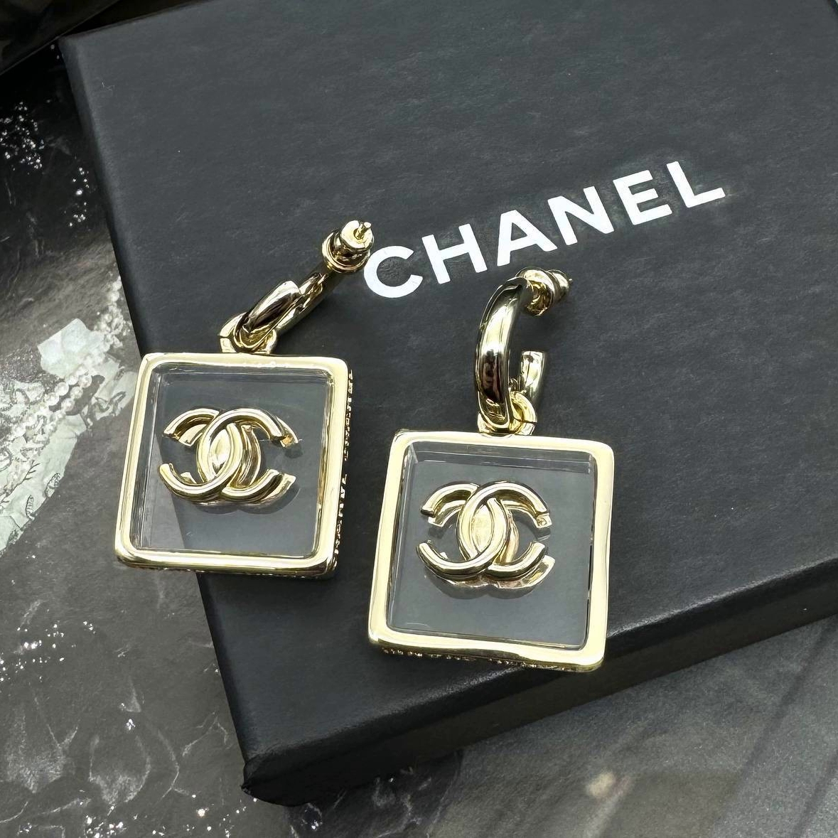 Фото серьги Chanel M1887