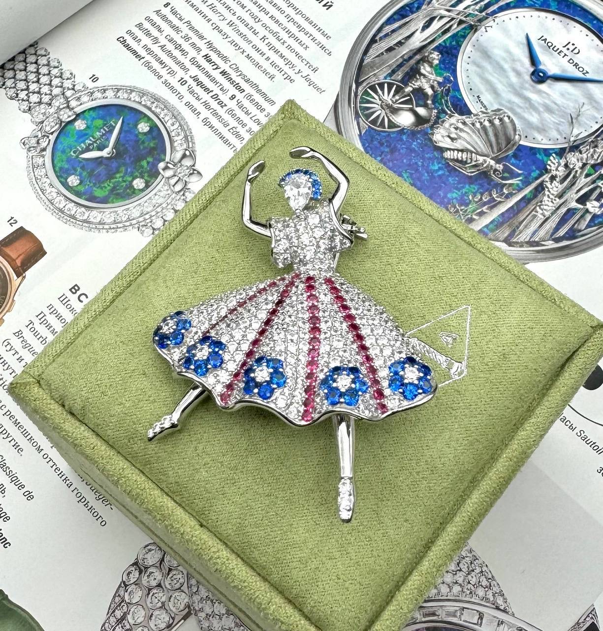 Фото Брошь Van Cleef & Arpels M1894