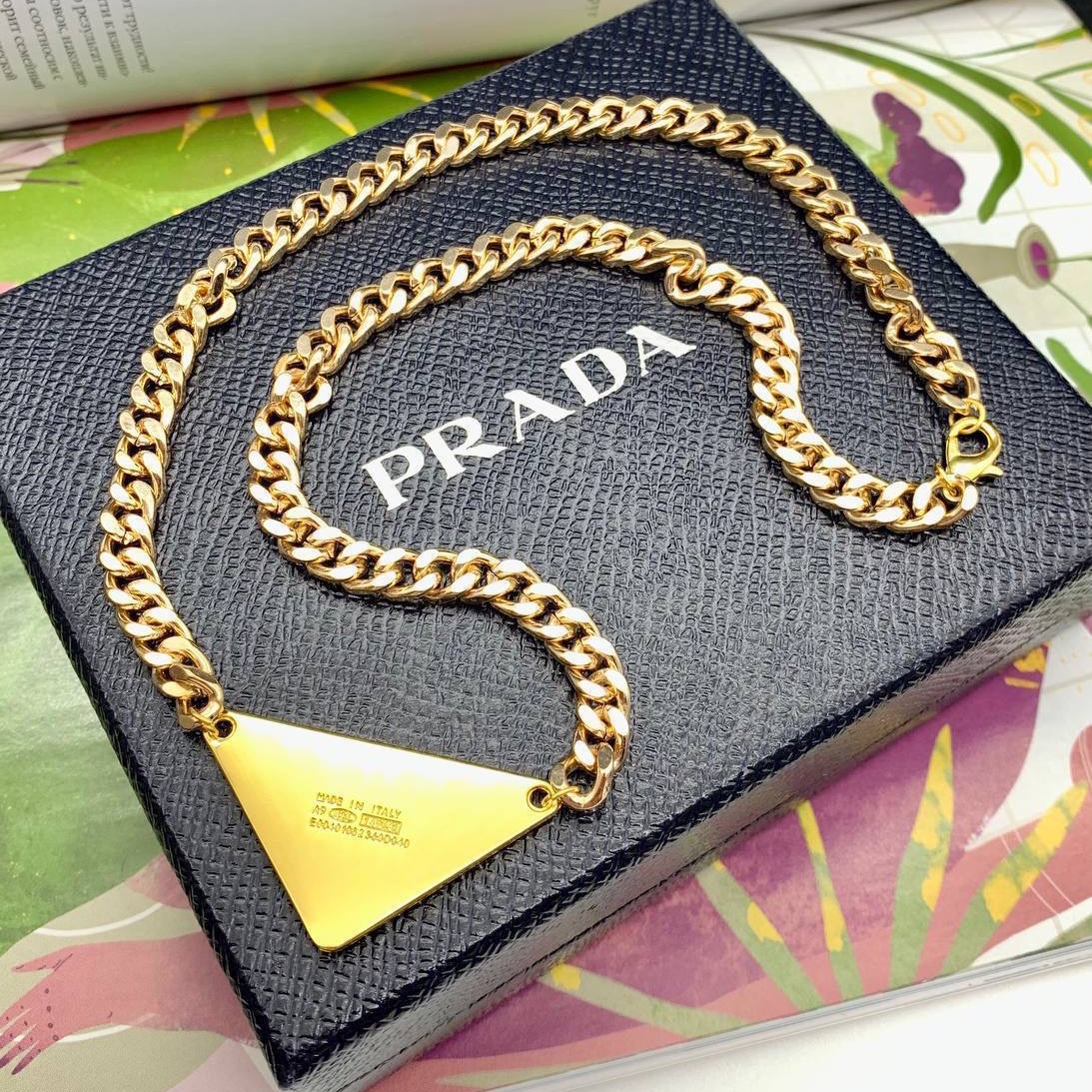 Фото Колье Prada B2433