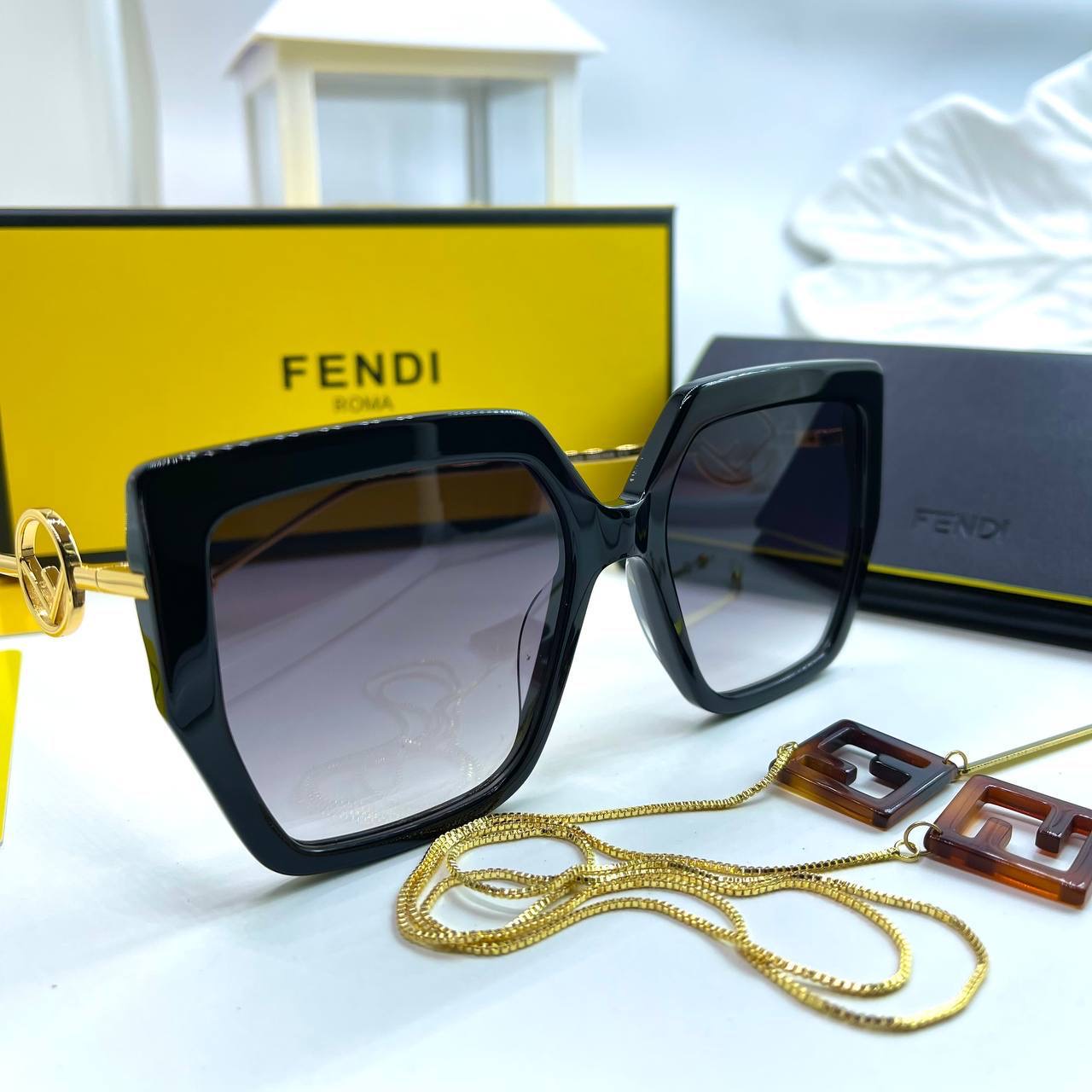 Фото Очки Fendi B2484