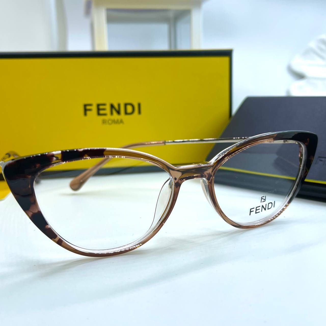 Фото Очки Fendi B2485