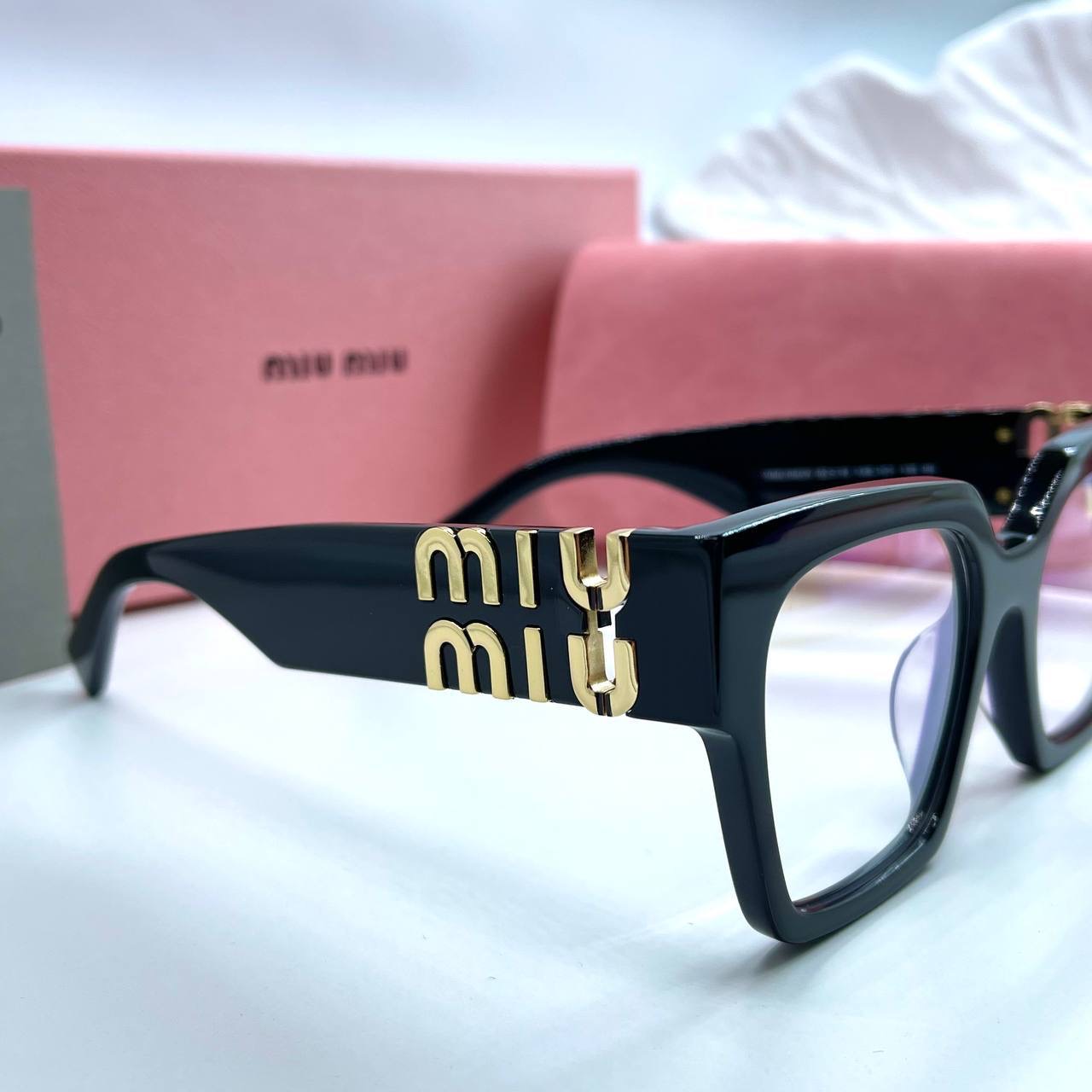 Фото Очки Miu Miu B2496