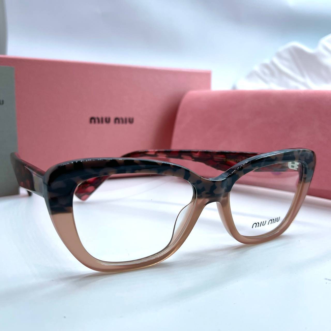 Фото Очки Miu Miu B2499