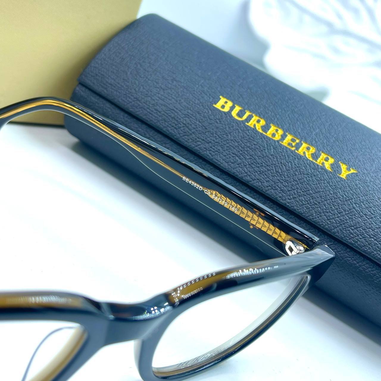 Фото Очки Burberry B2515