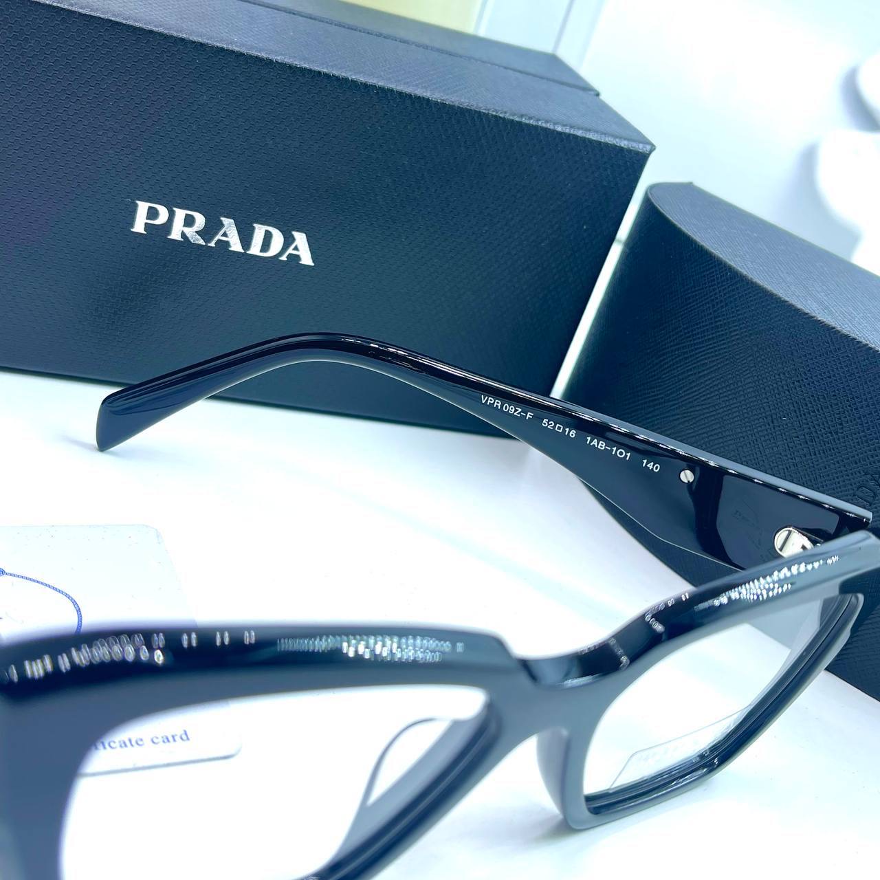 Фото Очки Prada M1798