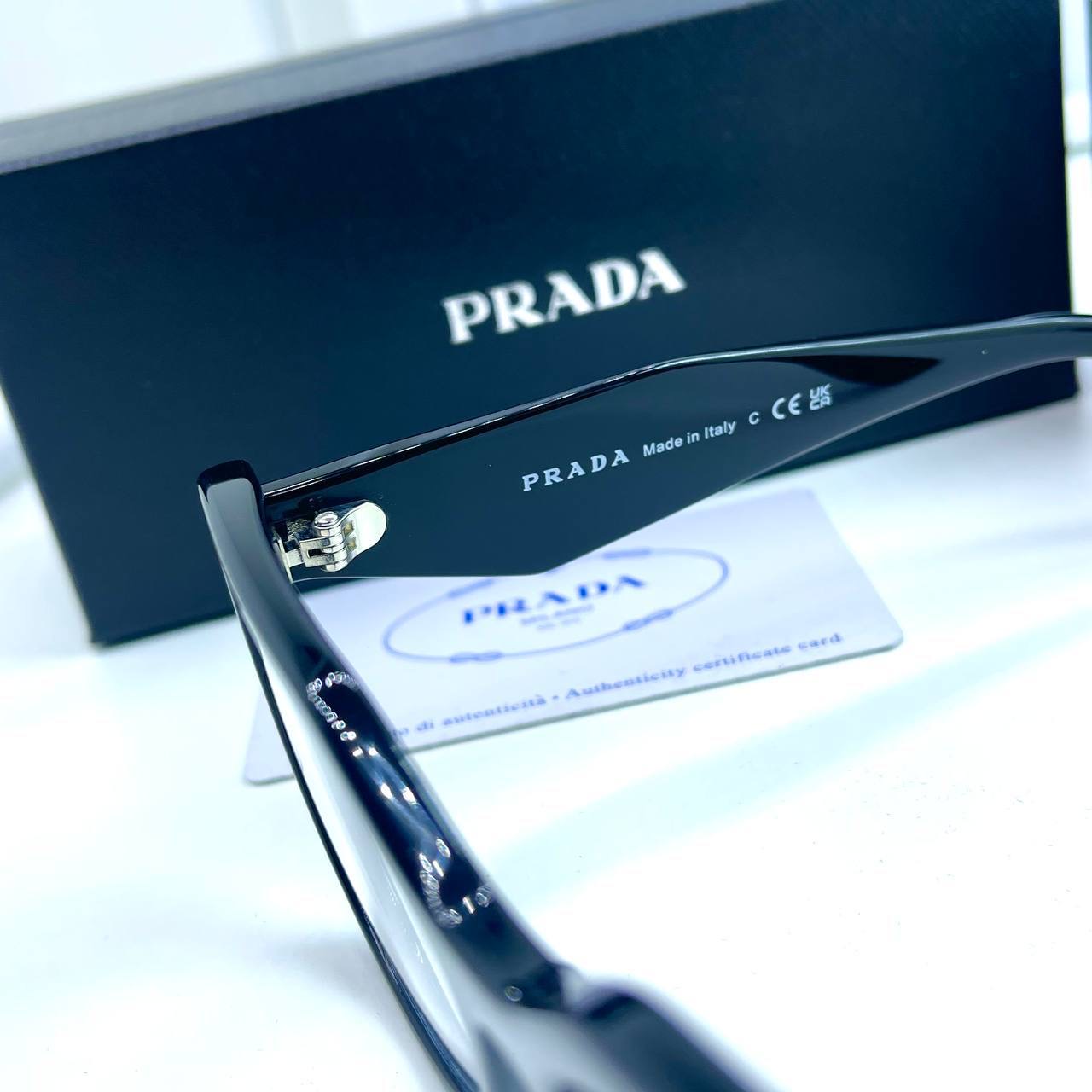 Фото Очки Prada M1801