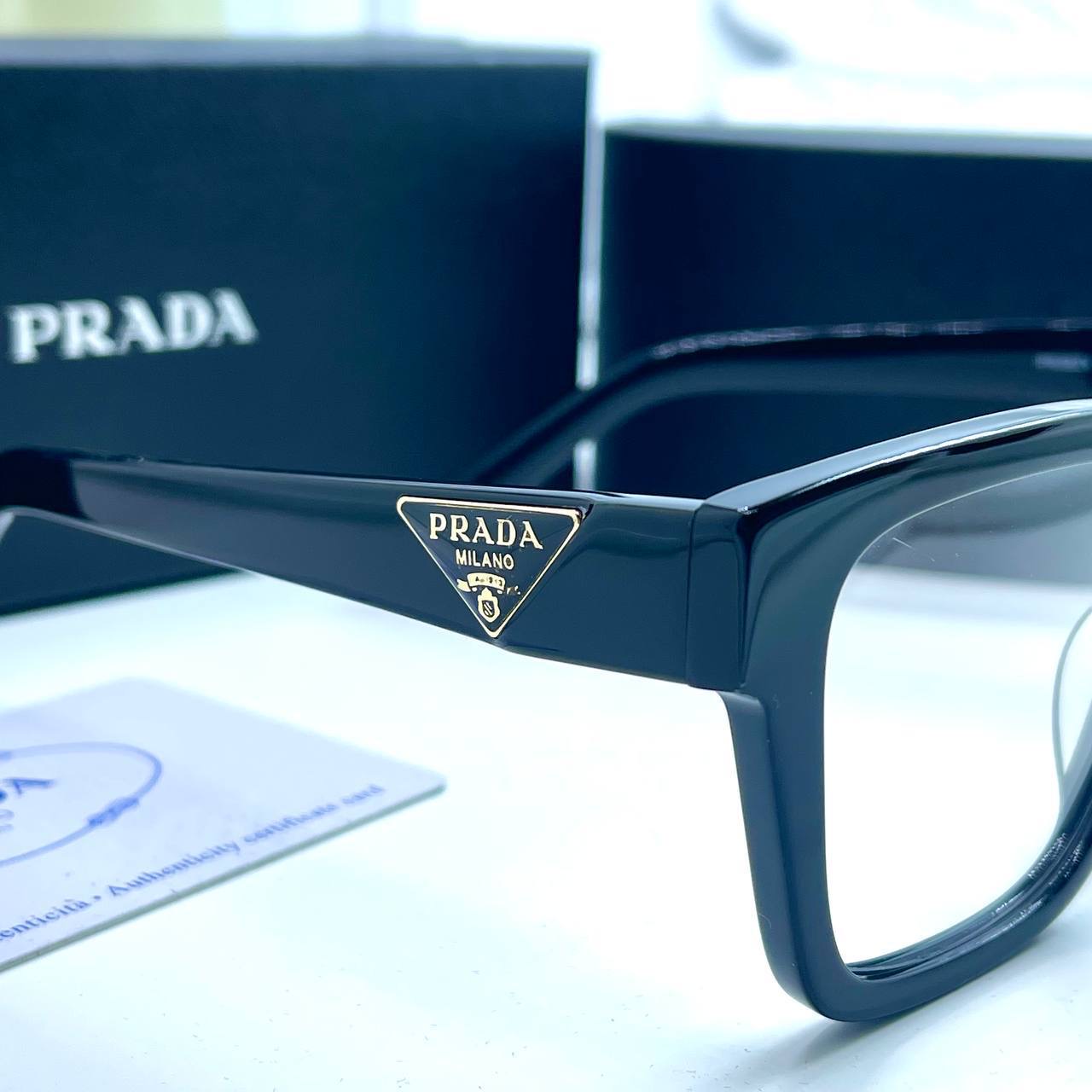 Фото Очки Prada M1804