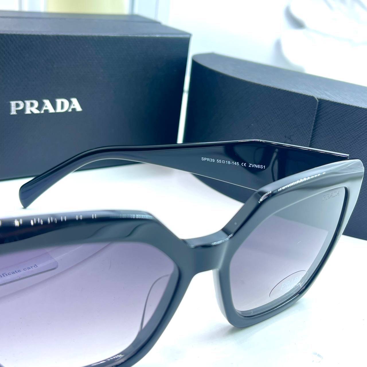 Фото Очки Prada M1805