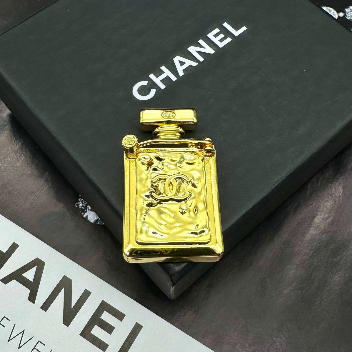 Фото Брошь Chanel M1835