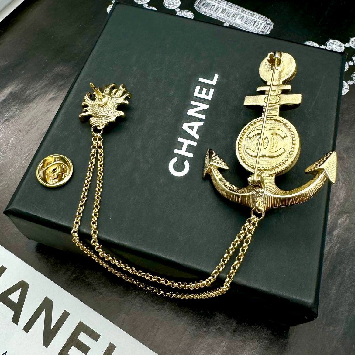 Фото Брошь Chanel M1844