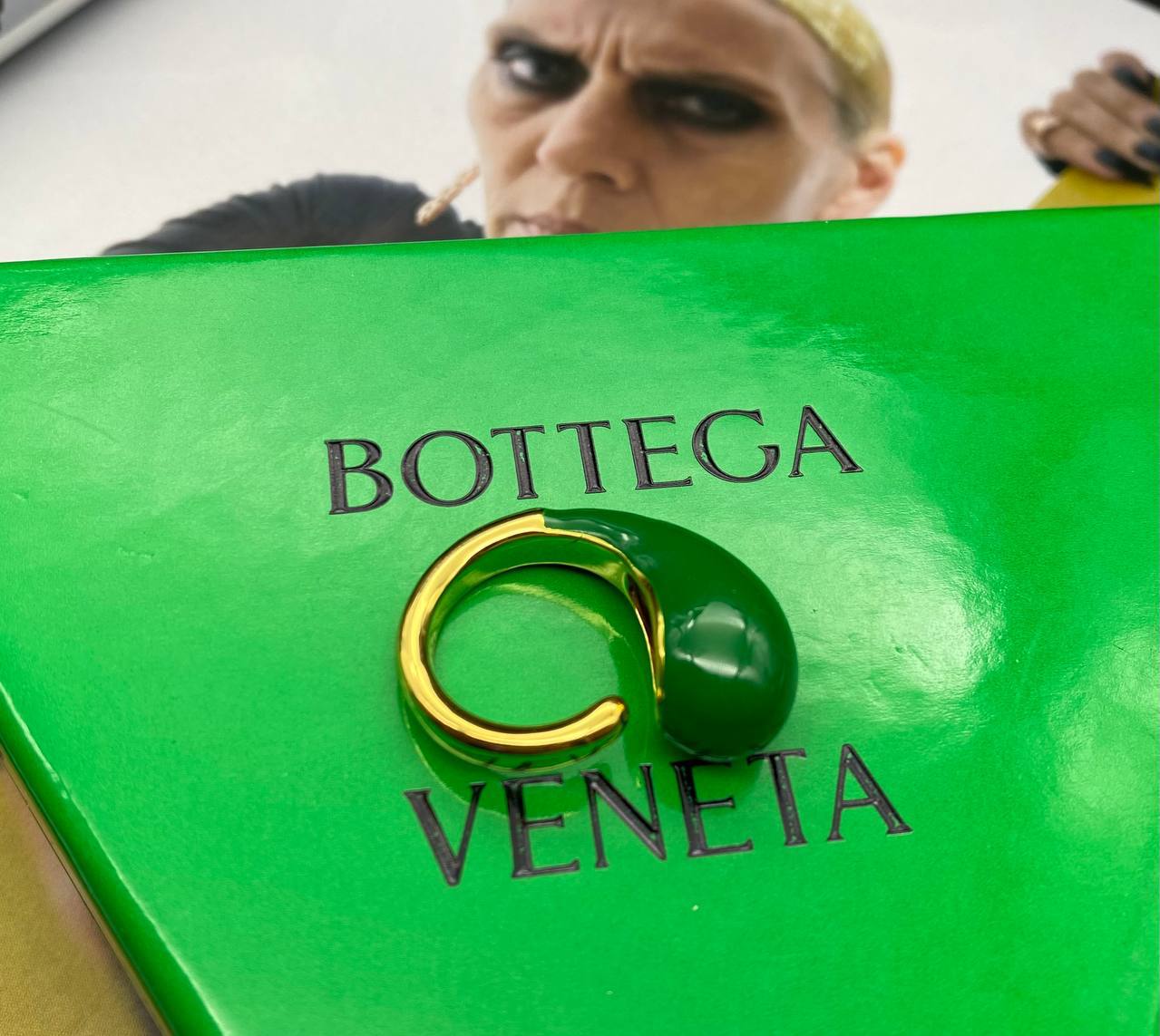 Фото Кольцо Bottega Veneta Drop B2371