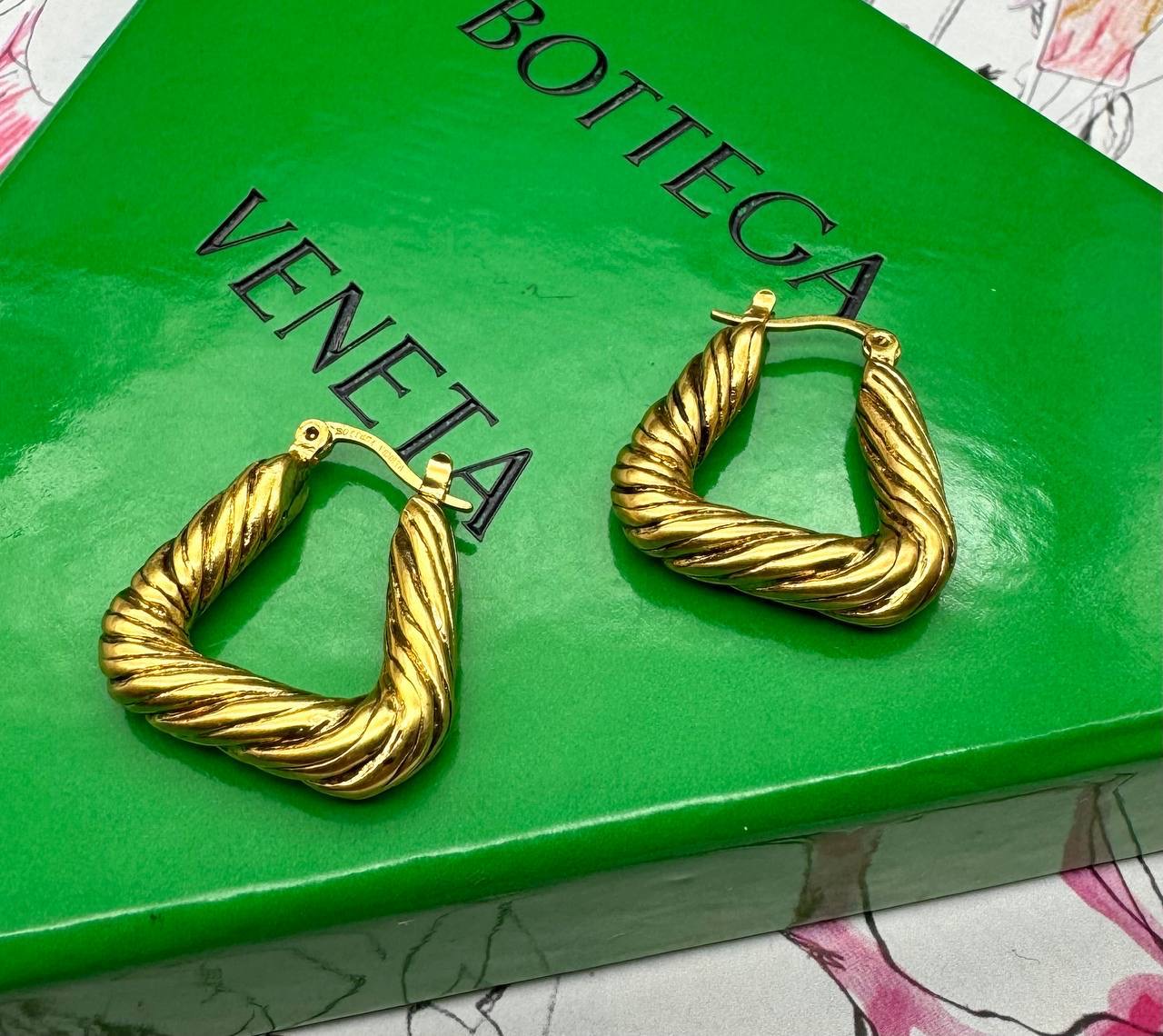 Фото Серьги Bottega Veneta M1965