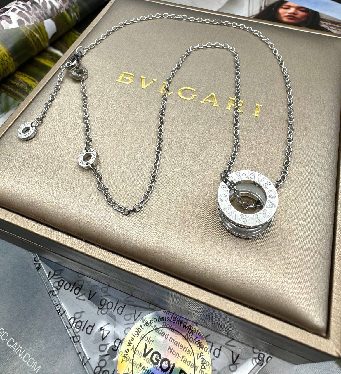 Фото Колье Bvlgari M2000