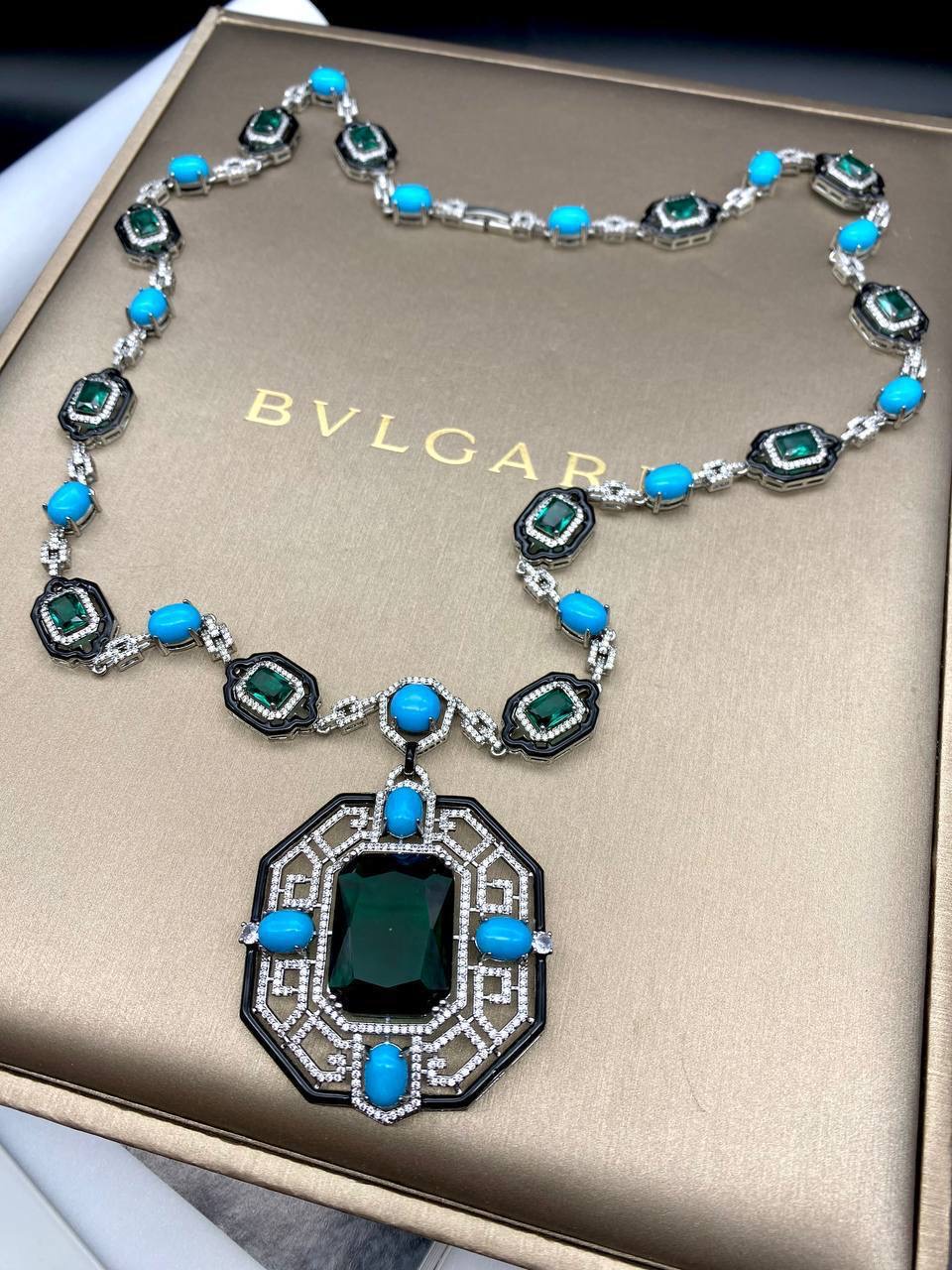 Фото Колье Bvlgari M2011