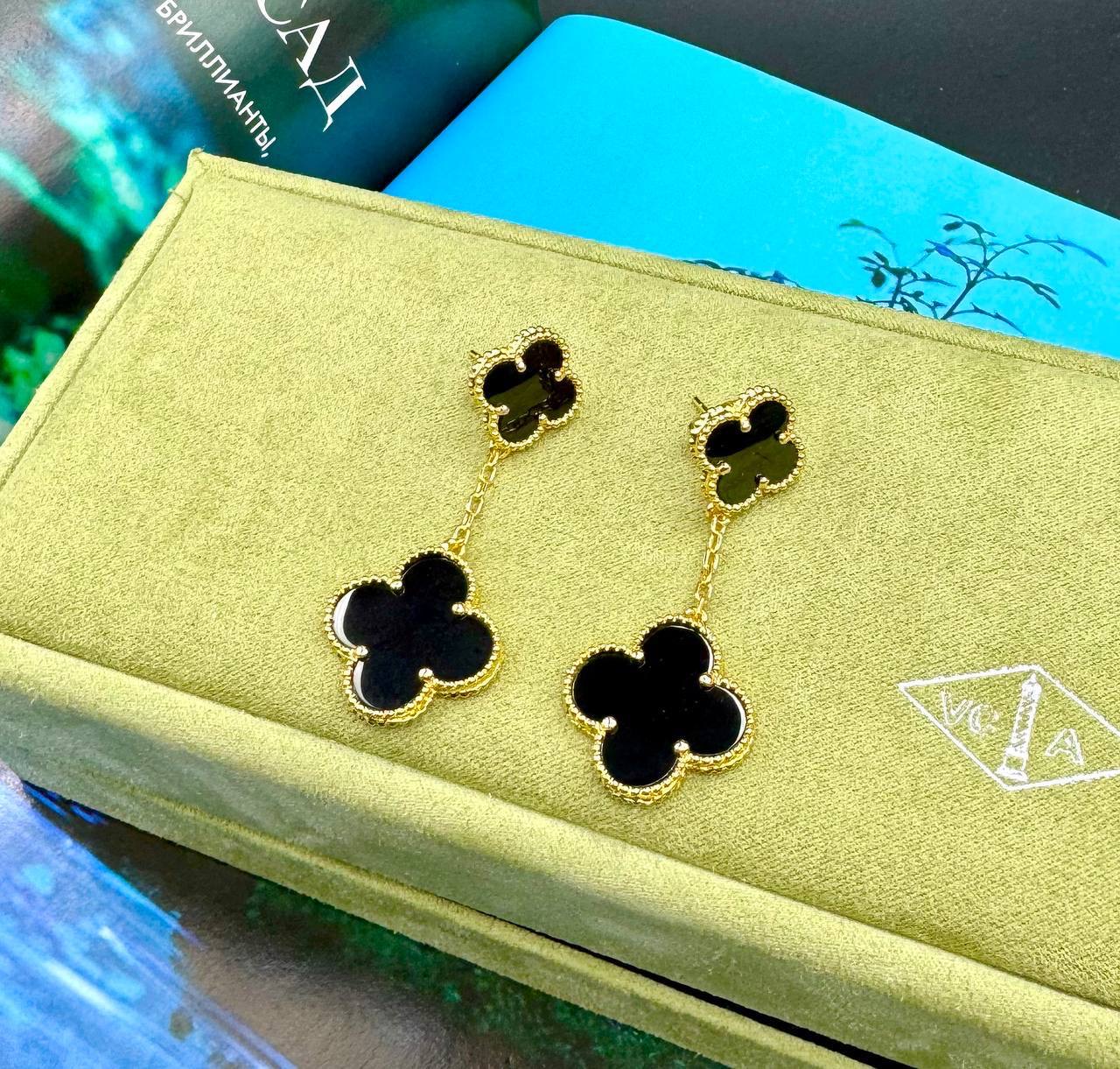 Фото Серьги Van Cleef & Arpels M2023
