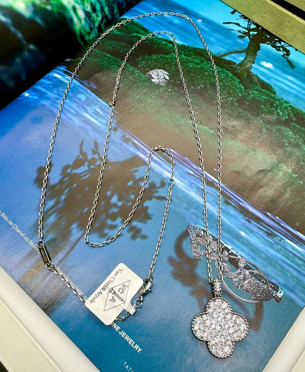 Фото Колье Van Cleef & Arpels M2036