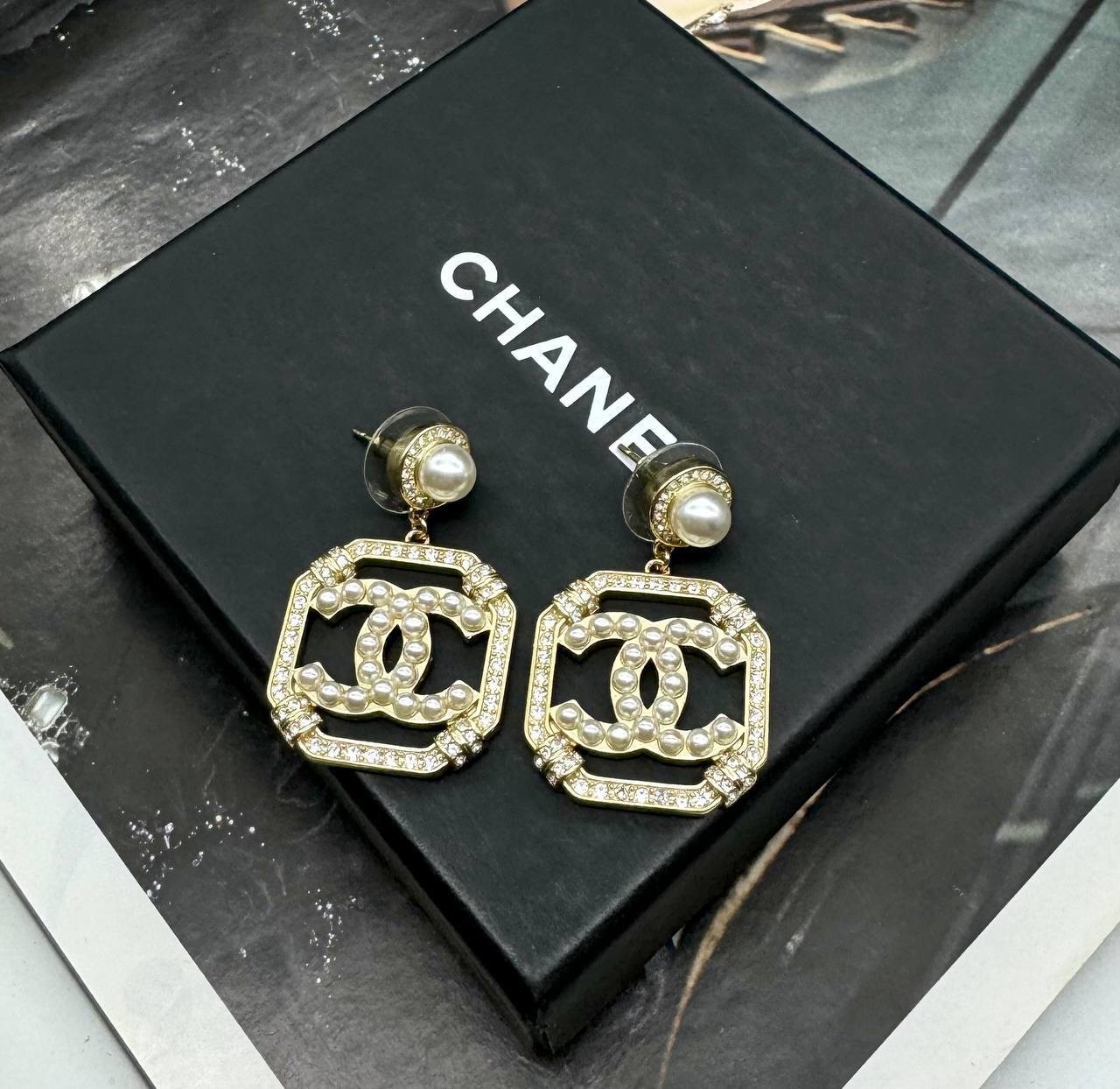 Фото Серьги Chanel B2583