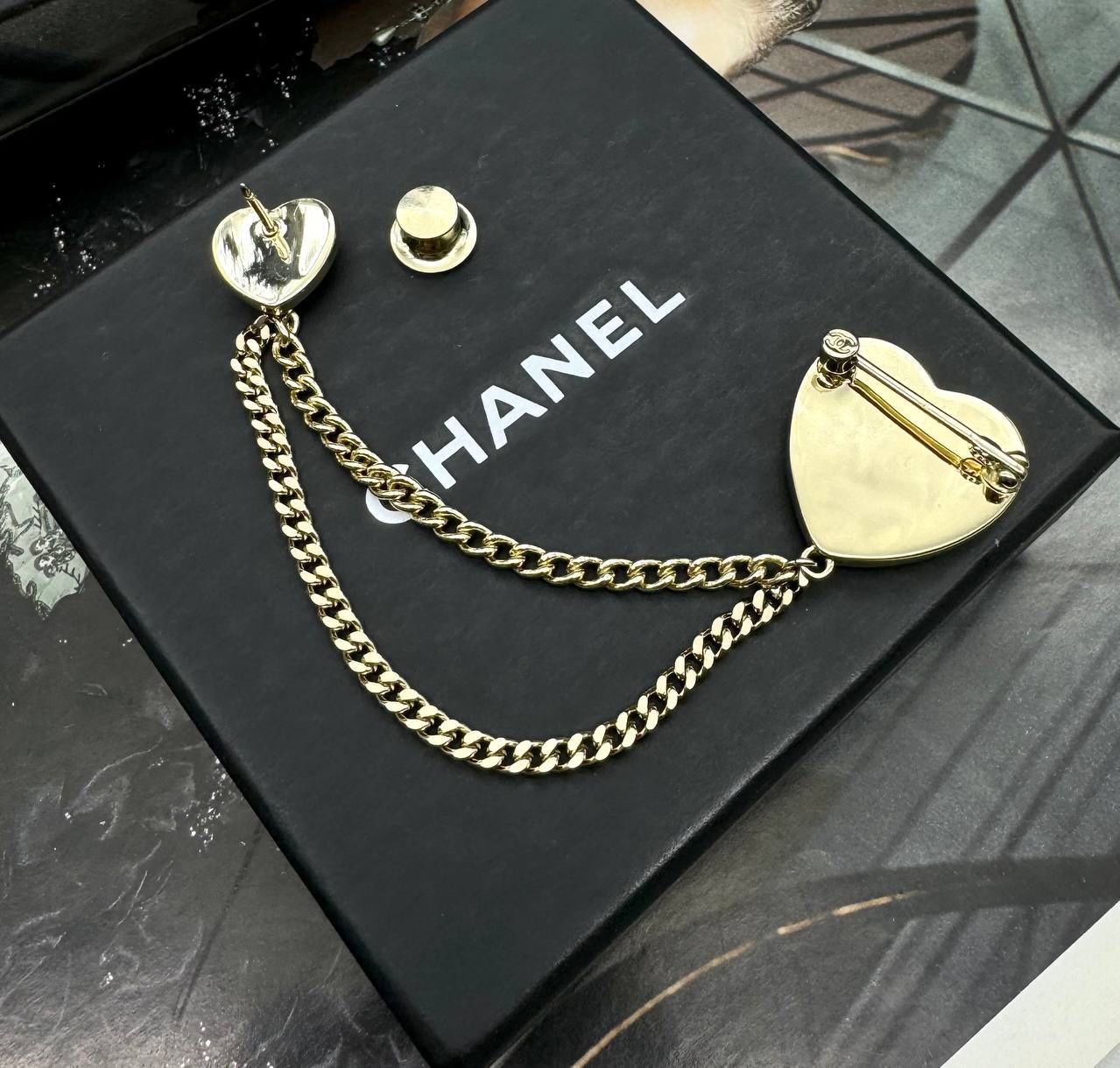 Фото Брошь Chanel B2594