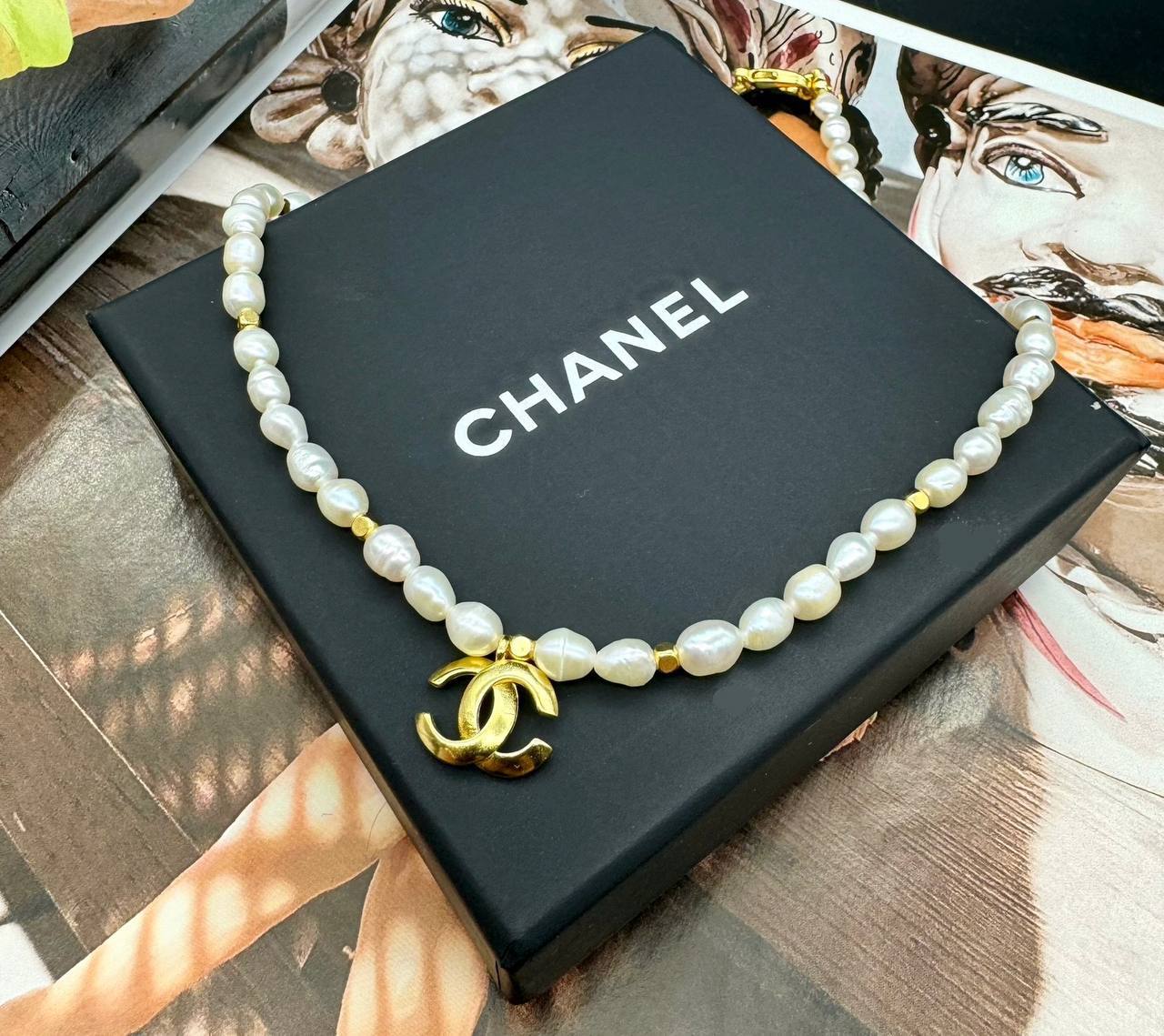 Фото чокера Chanel S3376