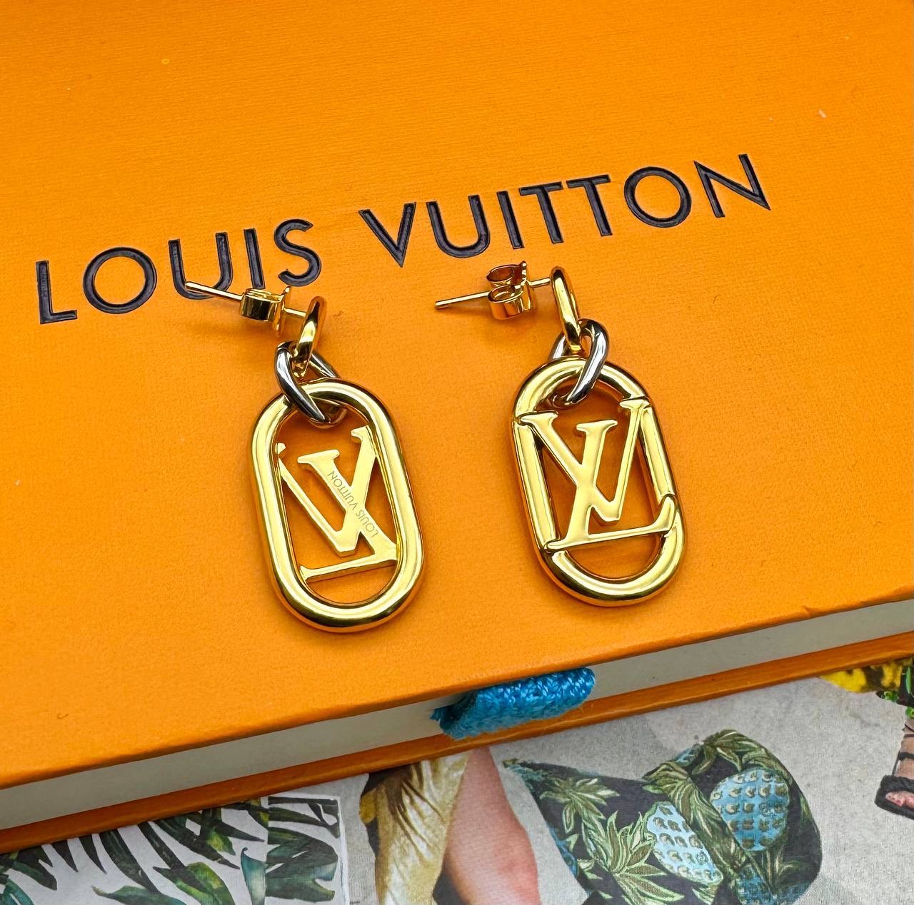 Фото Серьги Louis Vuitton B2836