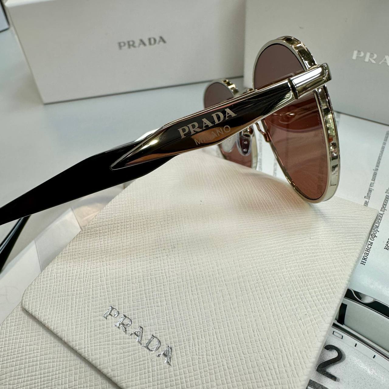 Фото Очки Prada Logo B3137