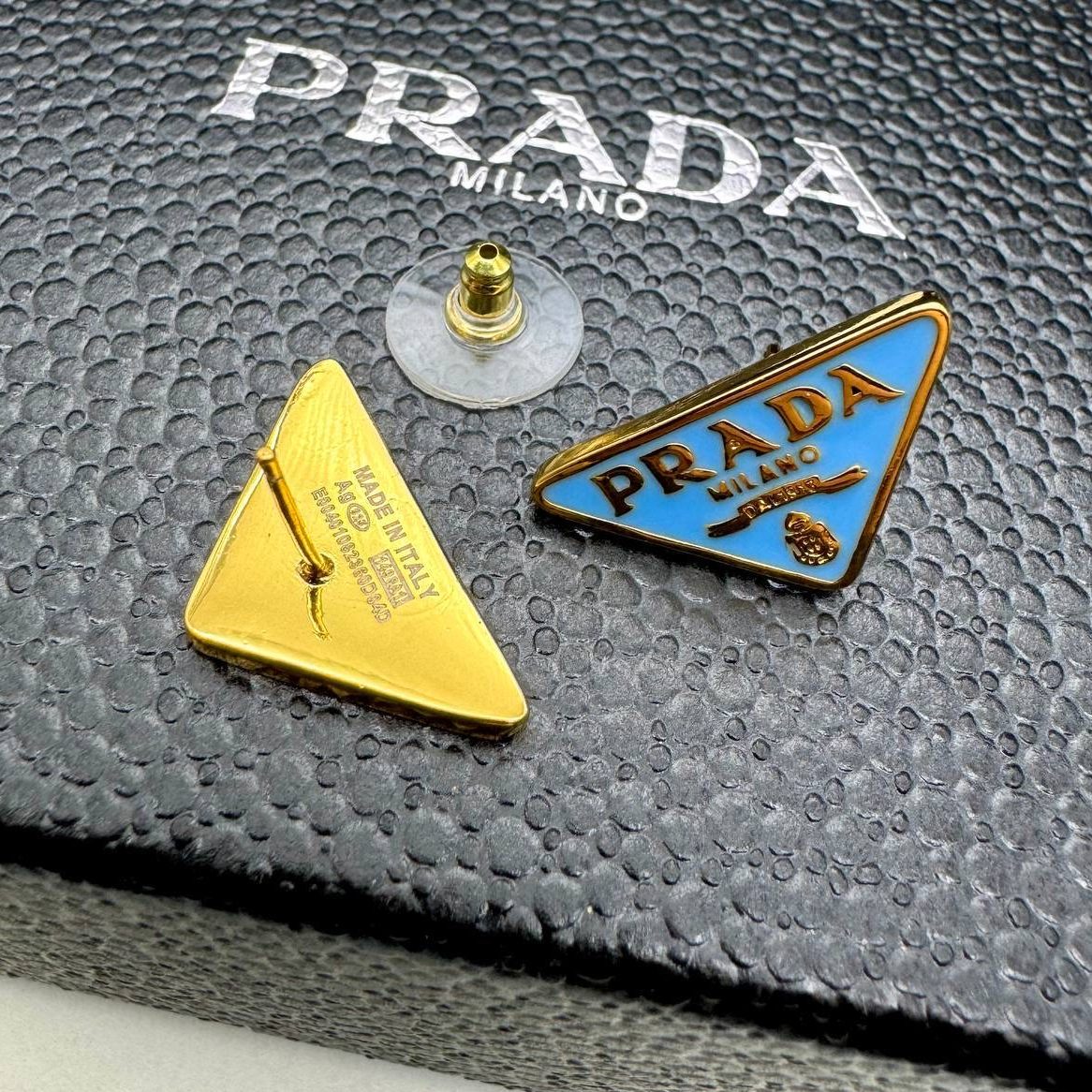 Фото Серьги Prada Symbole B2970