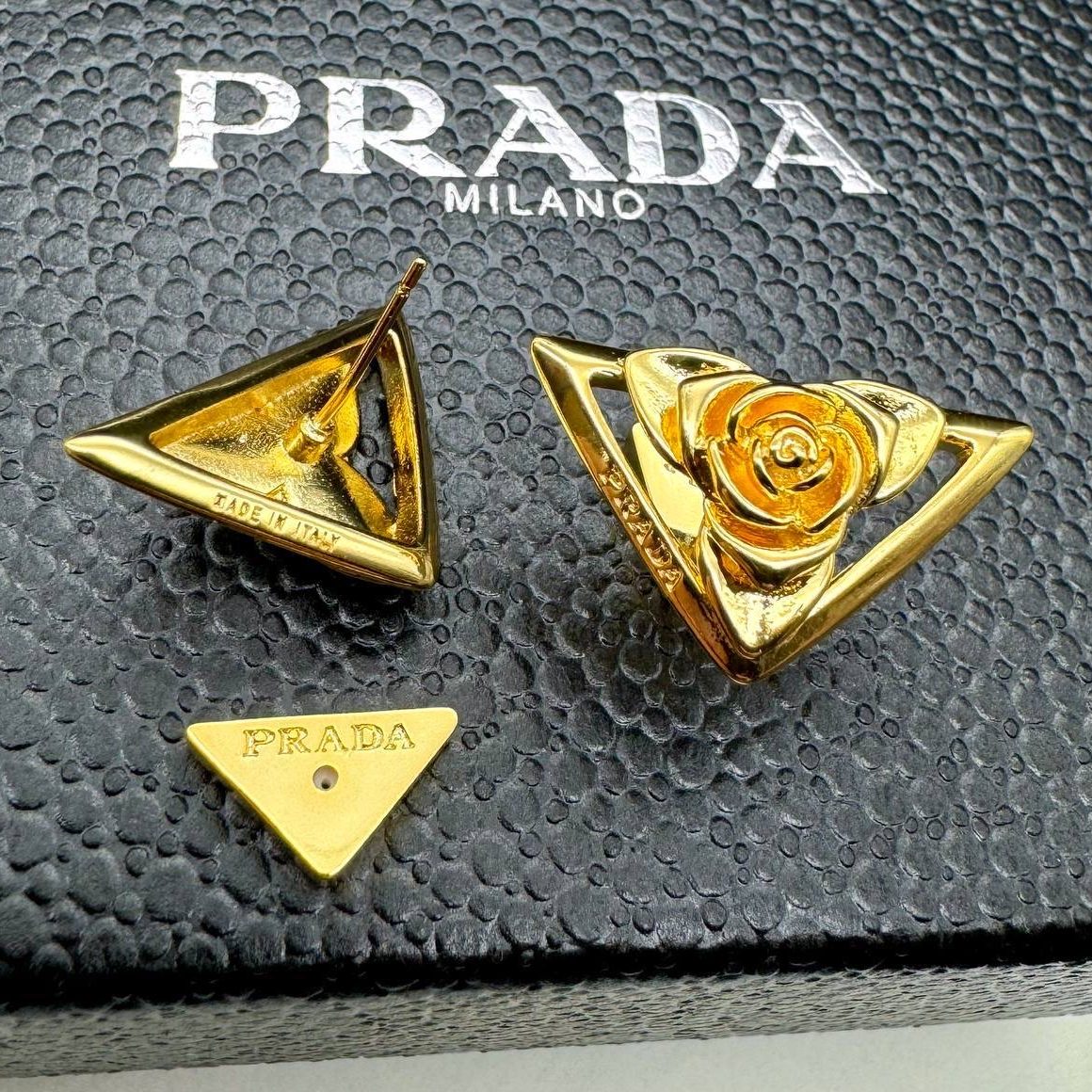 Фото Серьги Prada B2974