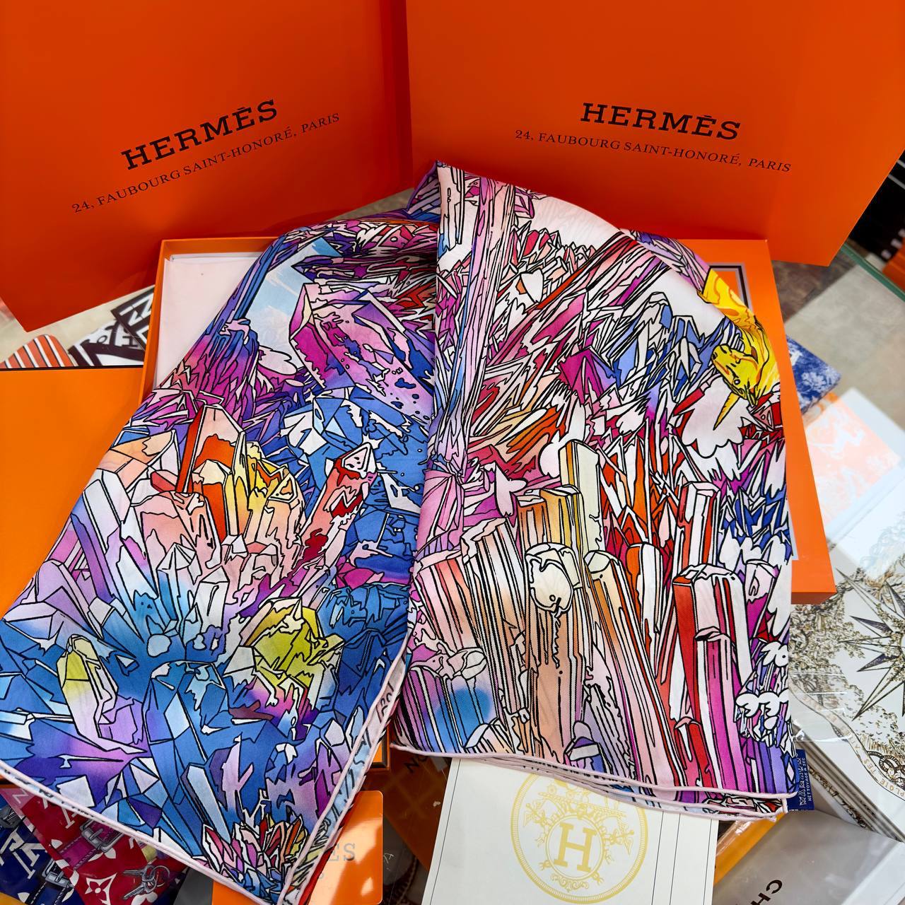 Фото Платок Hermes La Vallee de Cristal B3124