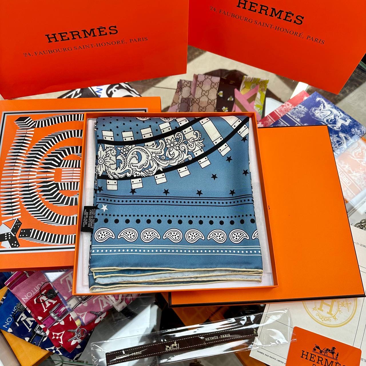 Фото Платок Hermes B3131