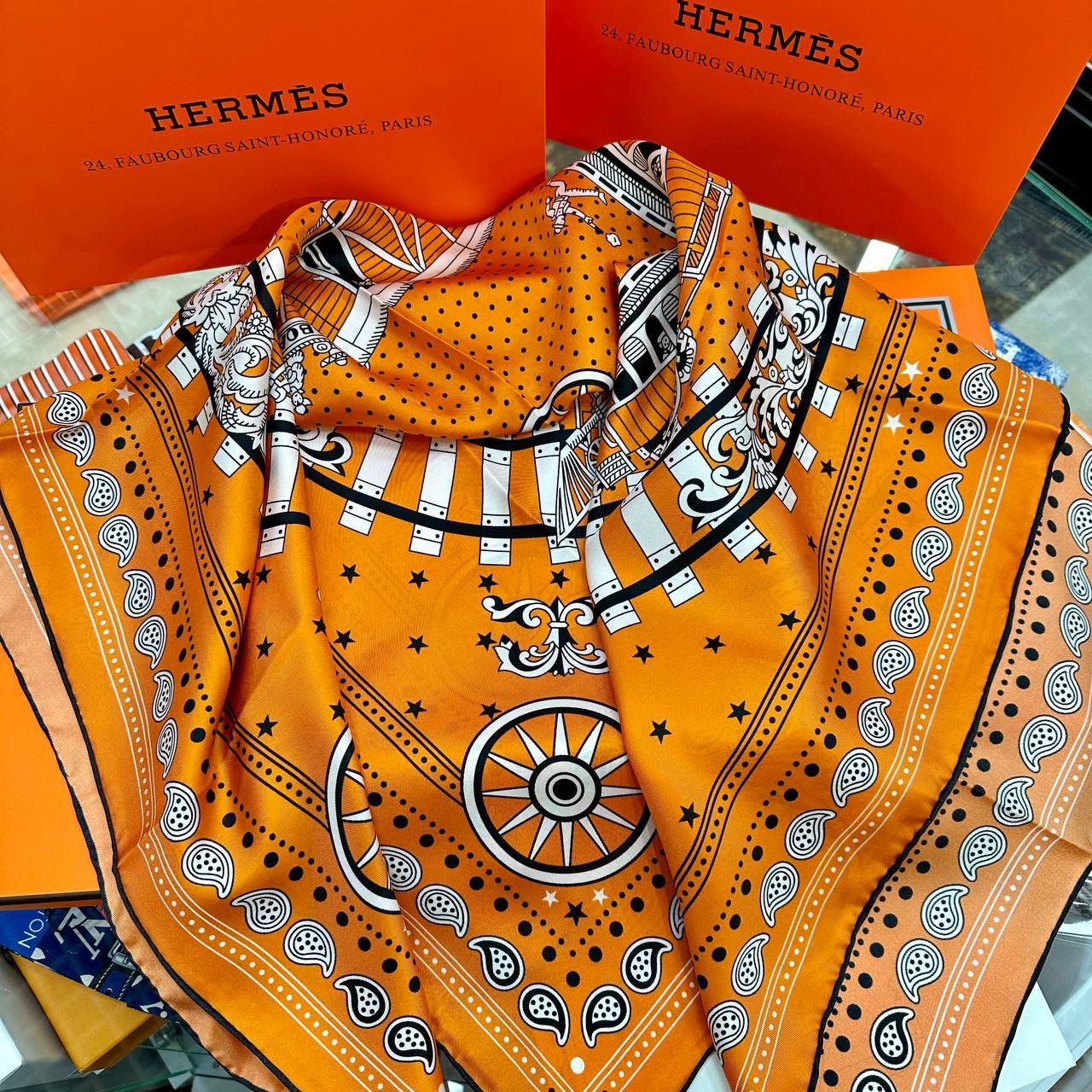 Фото Платок Hermes B3130