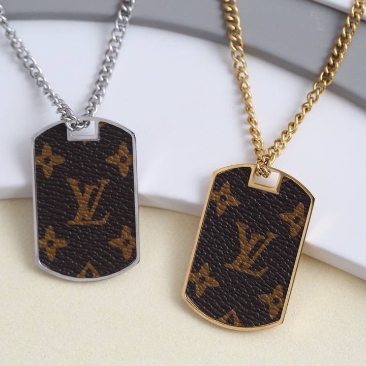 Фото Колье Louis Vuitton Monogram B3166