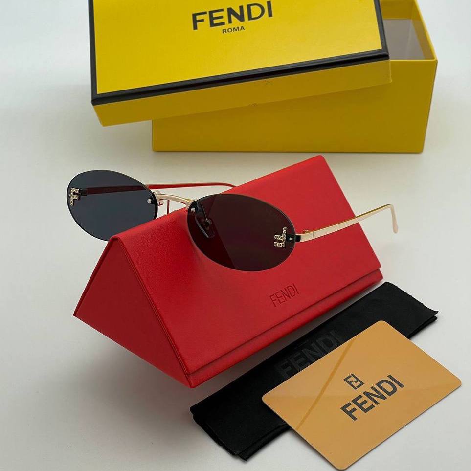 Фото Очки Fendi First Crystal S3709