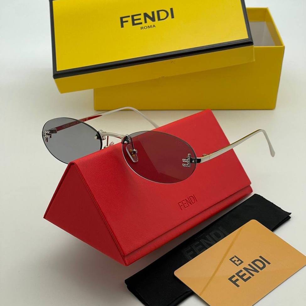 Фото Очки Fendi First Crystal S3710