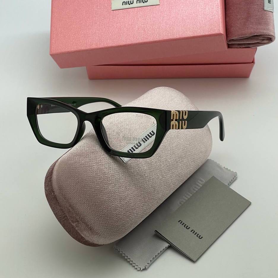 Фото Очки Miu Miu Glimpse S3890