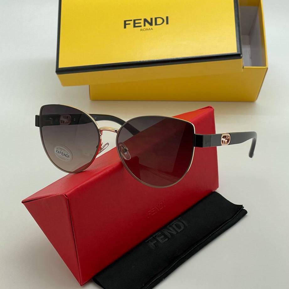 Фото Очки Fendi O'Lock S4013