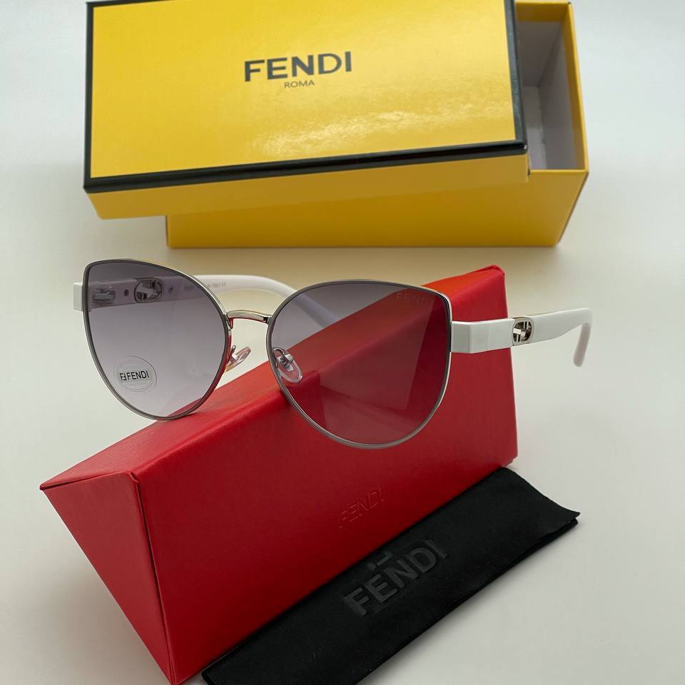 Фото Очки Fendi O'Lock S4014