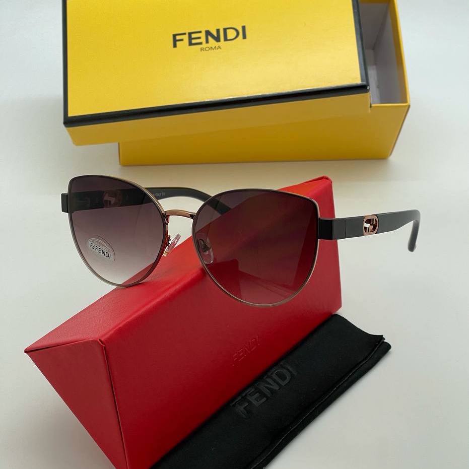 Фото Очки Fendi O'Lock S4016