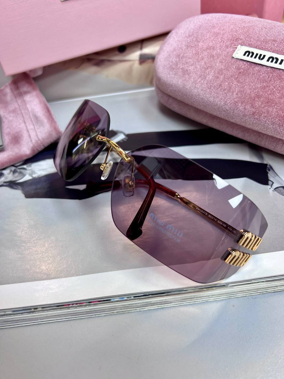 Фото Очки Miu Miu Runway S4054