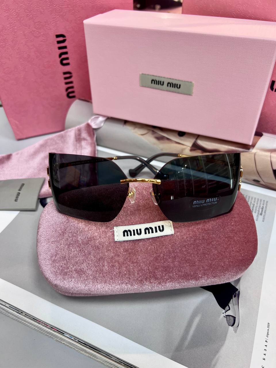 Фото Очки Miu Miu Runway S4055