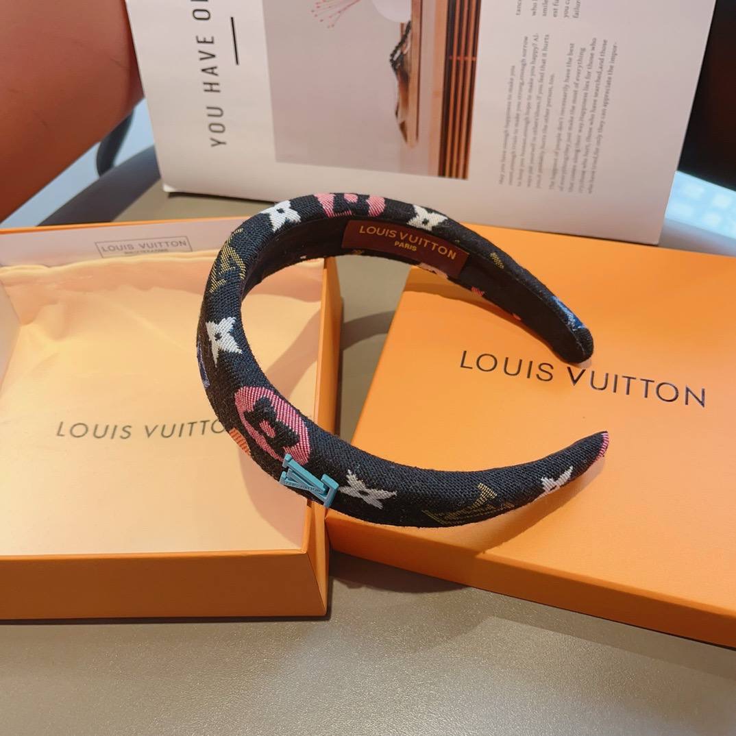 Фото Ободок Louis Vuitton M2314