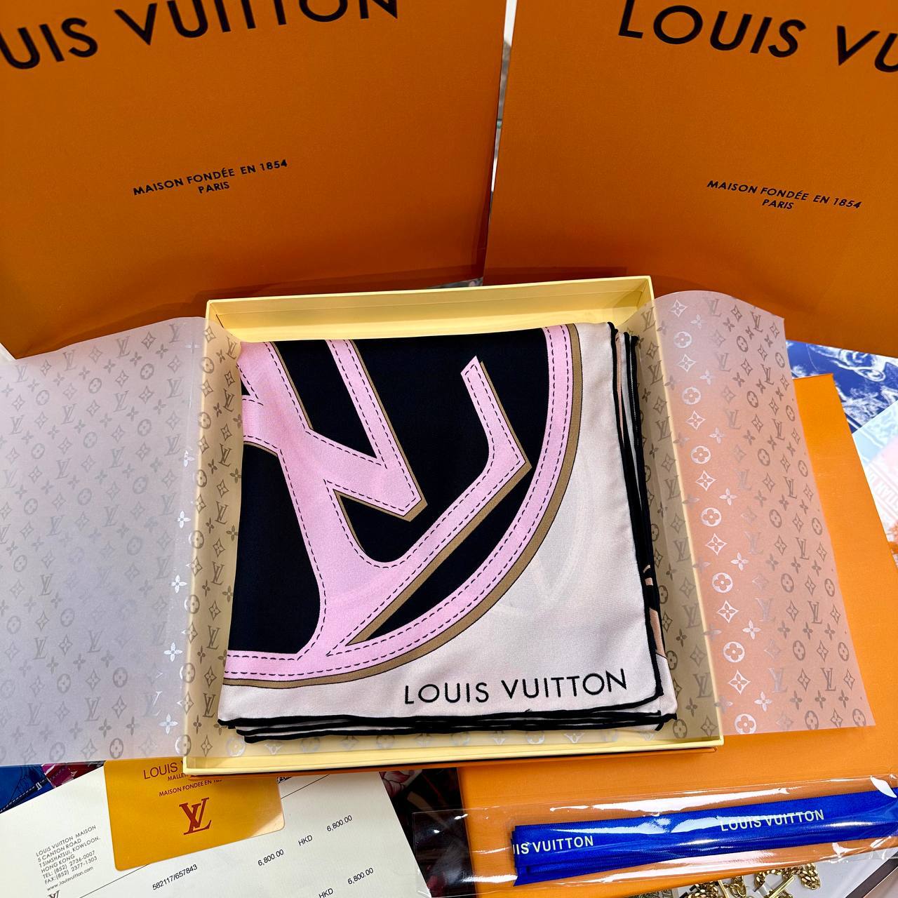 Фото Платок Louis Vuitton M2323