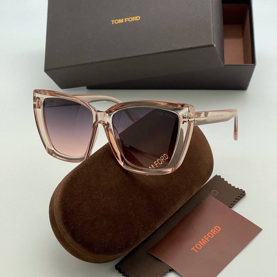 Фото Очки Tom Ford M2362