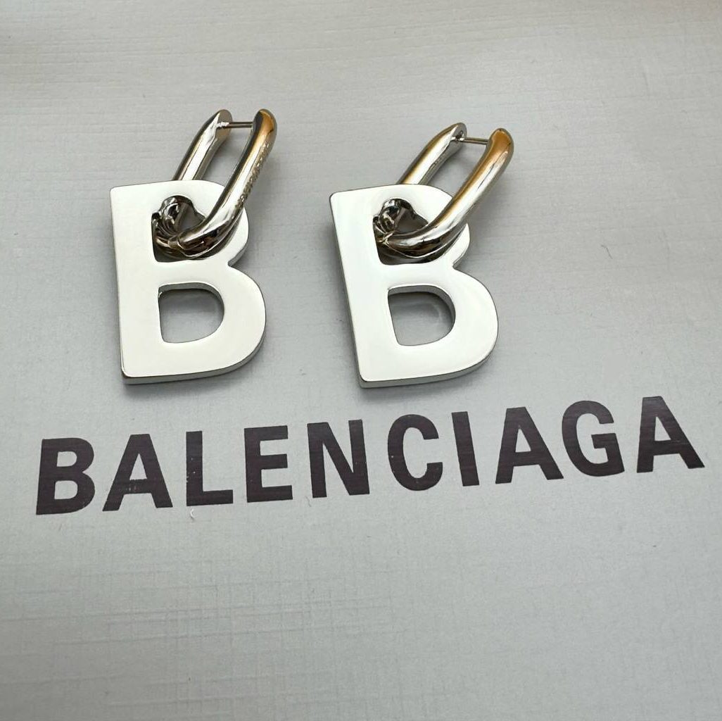 Фото Серьги Balenciaga B Chain B3322