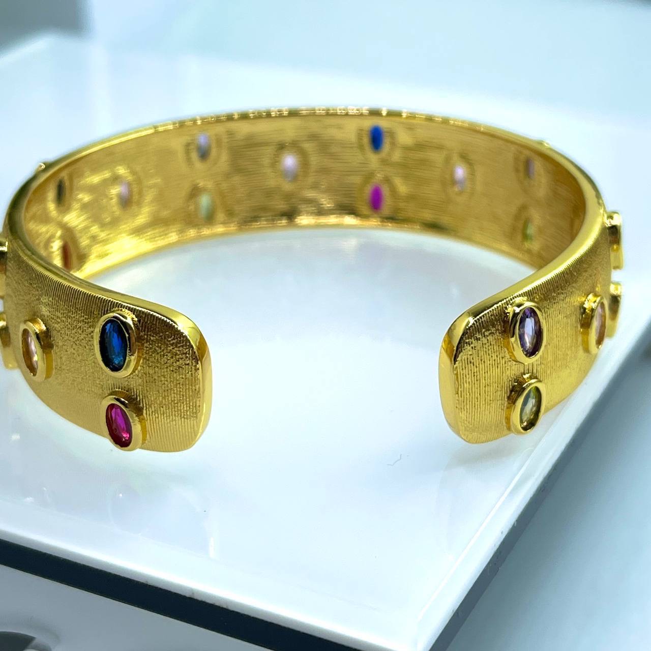 Фото Браслет Buccellati Cuff B3421