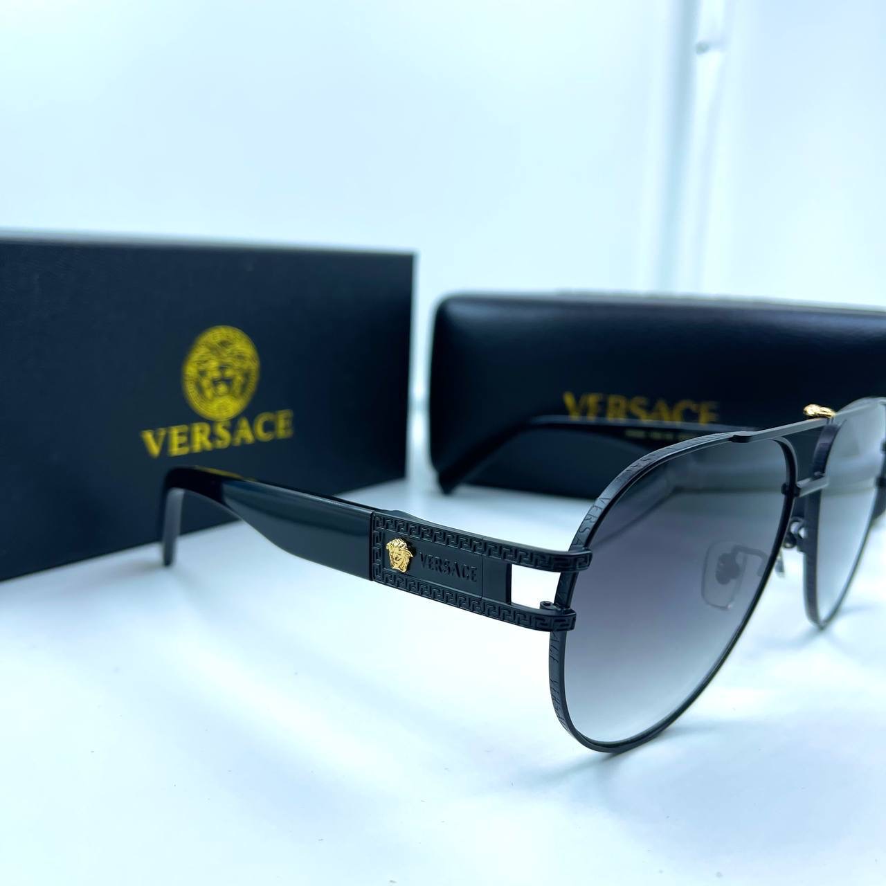 Фото Очки Versace Medusa B3424