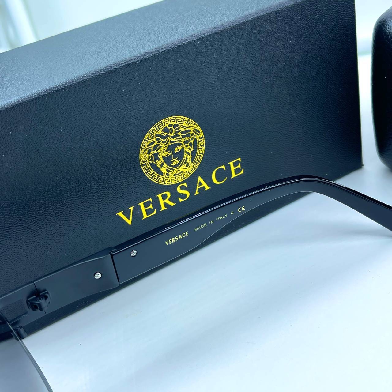 Фото Очки Versace Medusa B3424