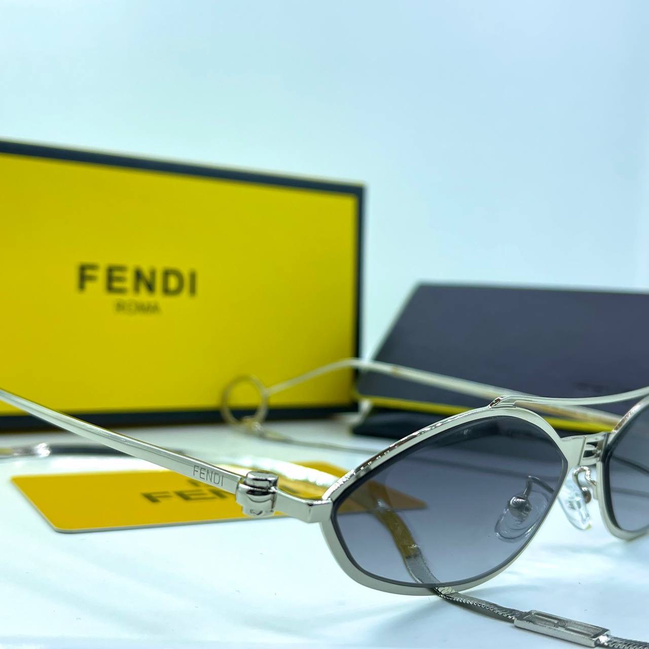 Фото Очки Fendi B3429