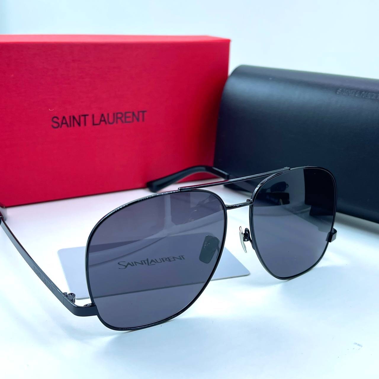 Фото Очки Yves Saint Laurent Dust B3435